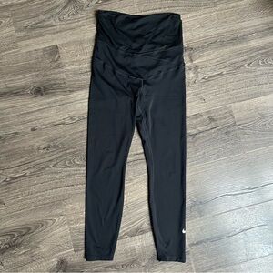 Nike Maternity Legging Short Length